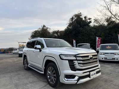 TOYOTA LAND CRUISER 300 - 3