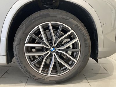 2026 BMW IX1 — миниатюра 12