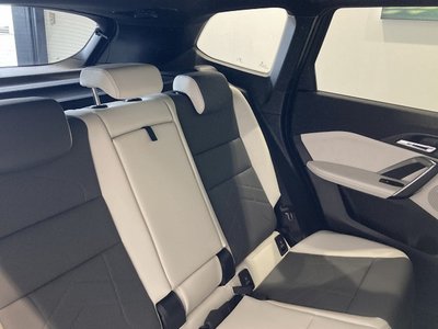 2026 BMW IX1 — миниатюра 16