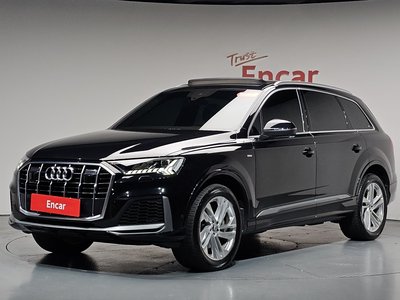 AUDI Q7 - 1
