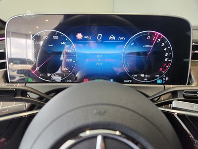 2025 Mercedes-BENZ E-CLASS — миниатюра 13