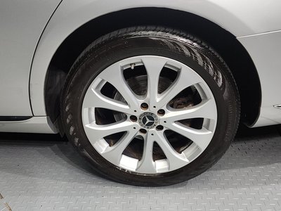 MERCEDES-BENZ E-CLASS - 6