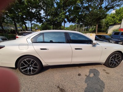 BMW 7 SERIES - 2