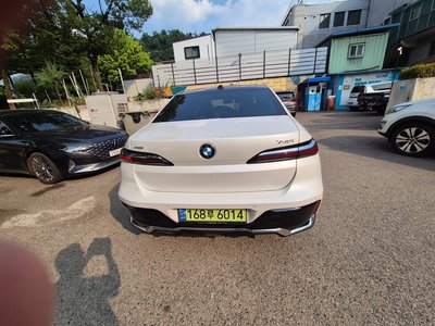 BMW 7 SERIES - 4