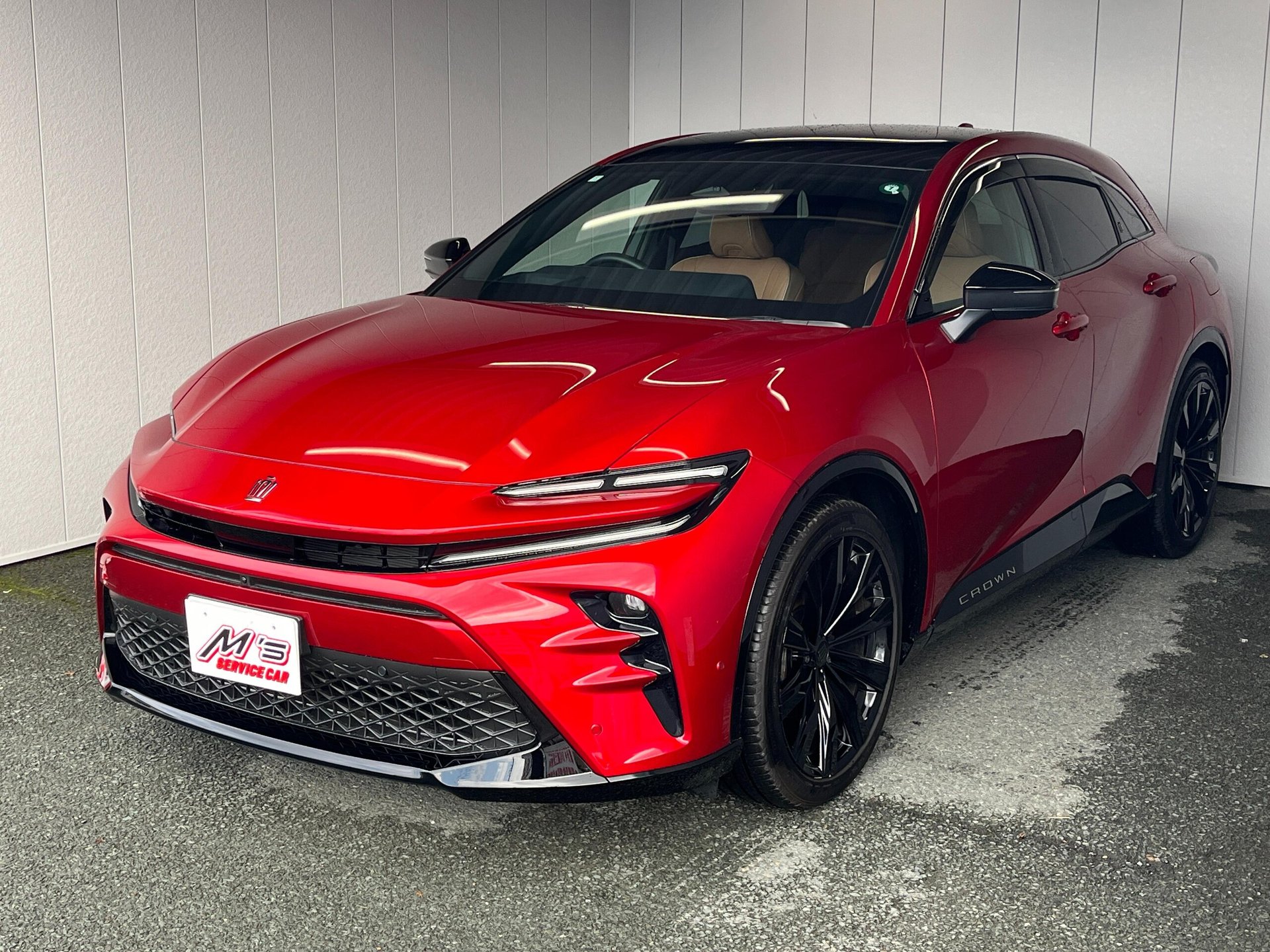 TOYOTA CROWN SPORT - View 1