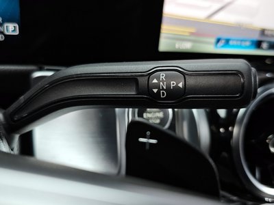 MERCEDES-BENZ GLB - 9