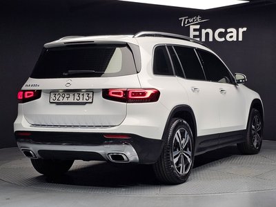 MERCEDES-BENZ GLB - 4