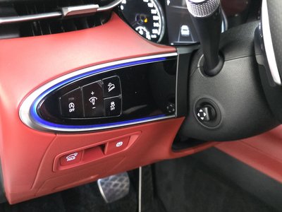 2021 Genesis GV70 thumbnail 30