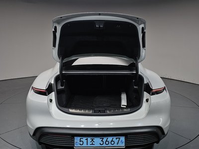 صورة مصغرة 26 لـ 2021 Porsche TAYCAN