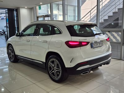MERCEDES-BENZ GLA - 2
