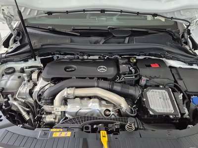 MERCEDES-BENZ GLA - 7