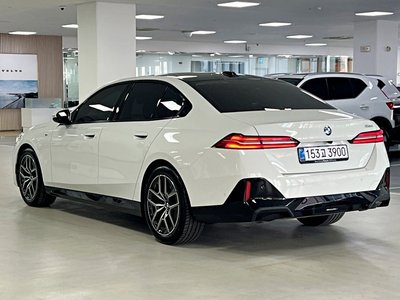 BMW 5 SERIES - 5