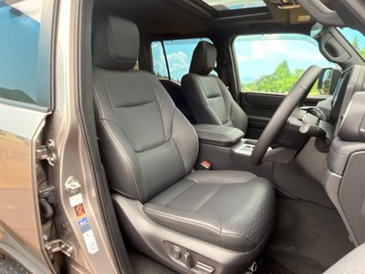 TOYOTA LAND CRUISER 250 - 8