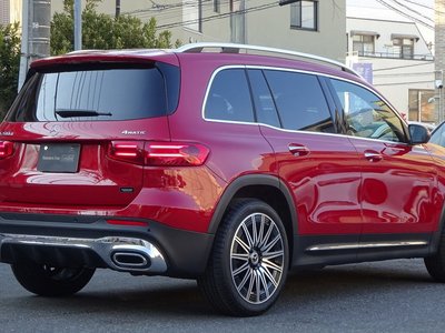 MERCEDES-BENZ GLB - 4