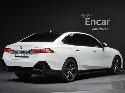 BMW 5 SERIES - 4