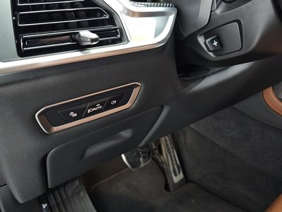2025 BMW X7 — миниатюра 27