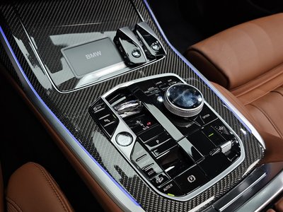 2025 BMW X7 — миниатюра 12