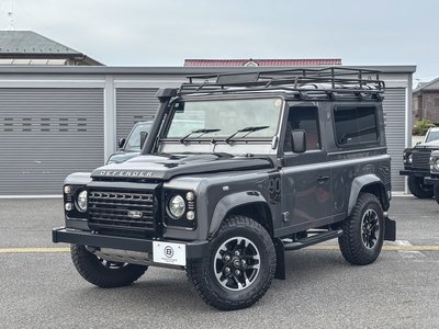 LAND ROVER DEFENDER - 2