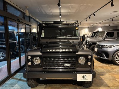LAND ROVER DEFENDER - 6