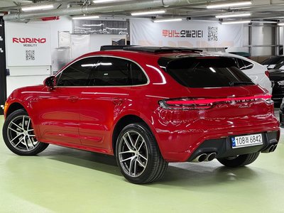 PORSCHE MACAN - 3