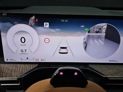 2025 Genesis GV80 thumbnail 11