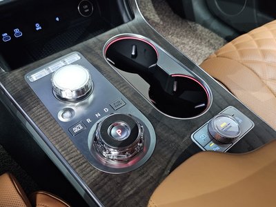 2025 Genesis GV80 thumbnail 12