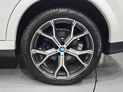 2022 BMW X6 photo 8
