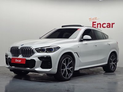 2022 BMW X6 photo 1