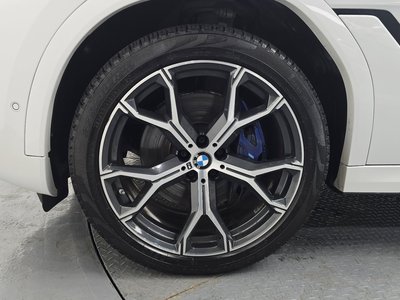 2022 BMW X6 photo 6