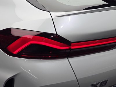 2022 BMW X6 photo 10