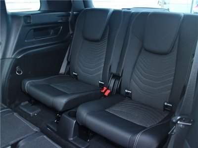 MERCEDES-BENZ GLB - 8