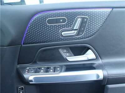 MERCEDES-BENZ GLB - 5