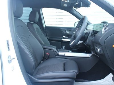 MERCEDES-BENZ GLB - 3