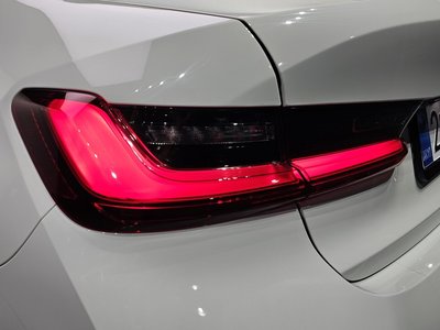 BMW 3 SERIES - 10