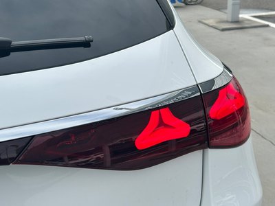 MERCEDES-BENZ E-CLASS - 6