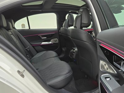 MERCEDES-BENZ E-CLASS - 10