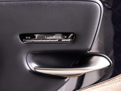 2021 Lexus LS — миниатюра 43