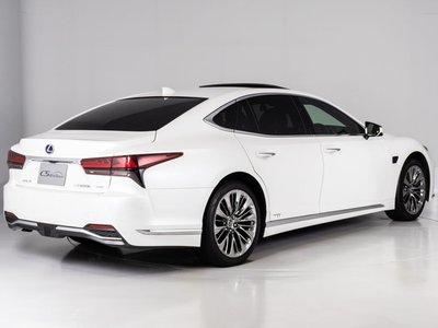 2021 Lexus LS — миниатюра 19
