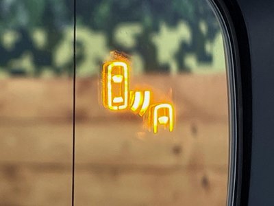 TOYOTA CROWN SPORT - 8