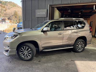 TOYOTA LAND CRUISER PRADO - 7