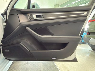 صورة مصغرة 49 لـ 2021 Porsche PANAMERA