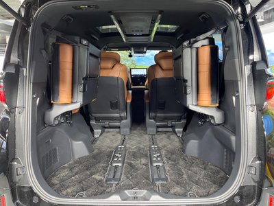 2023 Toyota VELLFIRE thumbnail 13