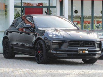PORSCHE MACAN - 4