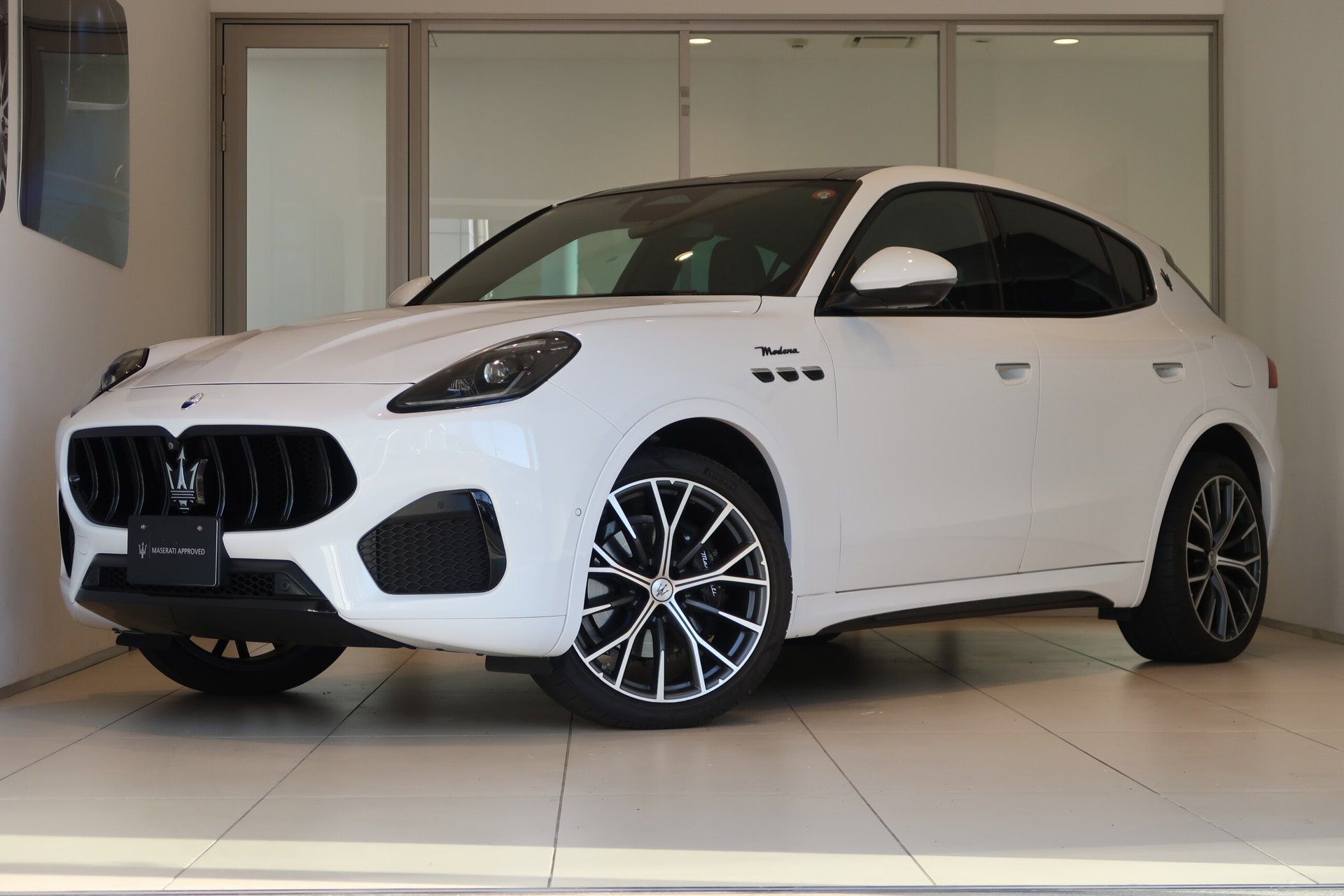 MASERATI GRECALE - View 1