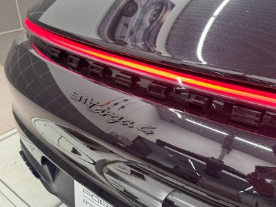 صورة مصغرة 13 لـ 2024 Porsche 911