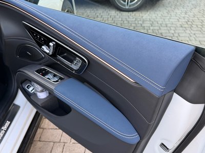 MERCEDES-BENZ EQS - 7
