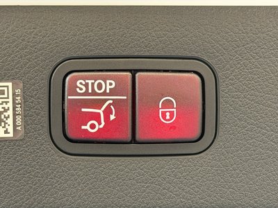 MERCEDES-BENZ EQS - 8