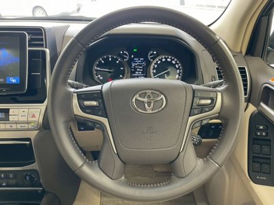 2022 Toyota LAND CRUISER PRADO — миниатюра 36