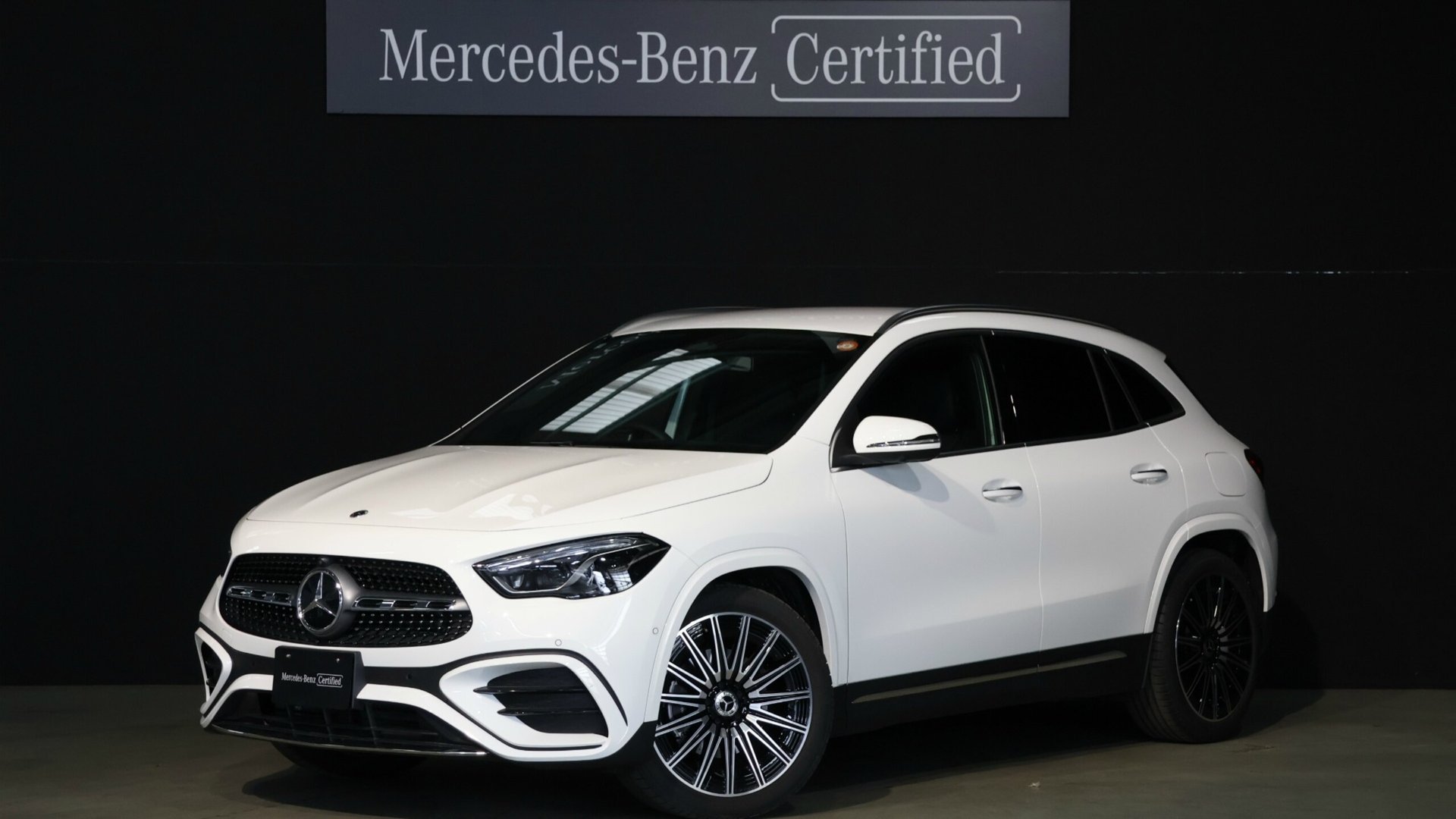 MERCEDES-BENZ GLA - View 1