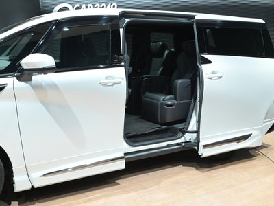 صورة مصغرة 33 لـ 2023 Toyota VELLFIRE